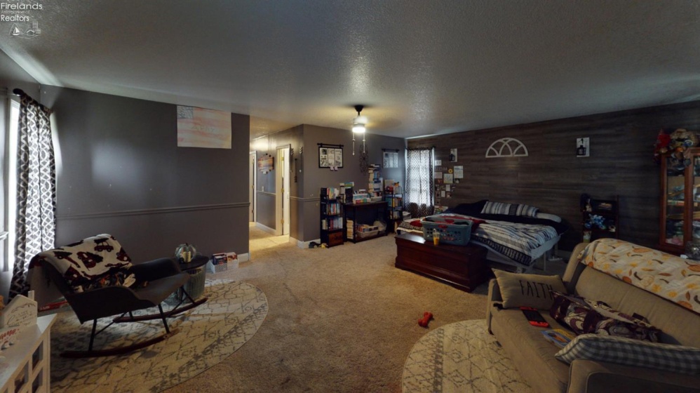 813 Main Street, Fostoria, 44830, 3 Bedroom Bedrooms, ,3 BathroomBathrooms,Residential,For Sale,Main,20263823