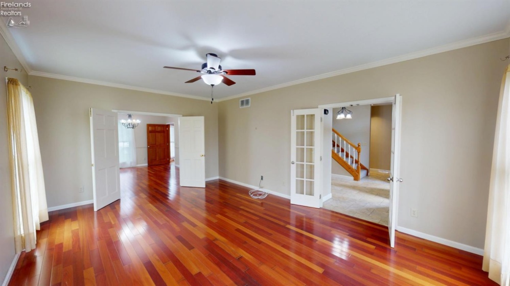 33 Ponds Side Drive, Fremont, 43420, 5 Bedroom Bedrooms, ,4 BathroomBathrooms,Residential,For Sale,Ponds Side,20263749
