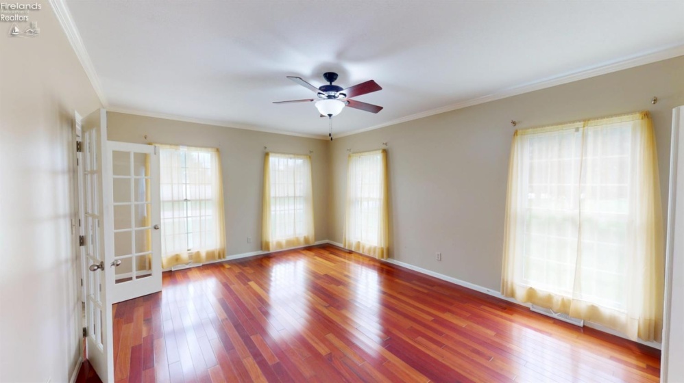 33 Ponds Side Drive, Fremont, 43420, 5 Bedroom Bedrooms, ,4 BathroomBathrooms,Residential,For Sale,Ponds Side,20263749