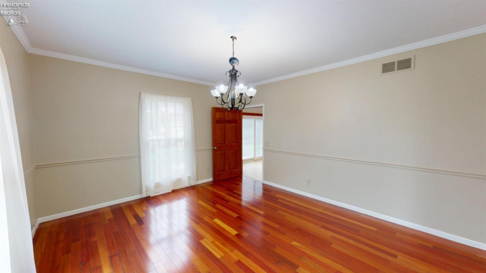 33 Ponds Side Drive, Fremont, 43420, 5 Bedroom Bedrooms, ,4 BathroomBathrooms,Residential,For Sale,Ponds Side,20263749