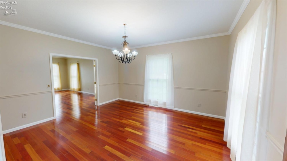 33 Ponds Side Drive, Fremont, 43420, 5 Bedroom Bedrooms, ,4 BathroomBathrooms,Residential,For Sale,Ponds Side,20263749