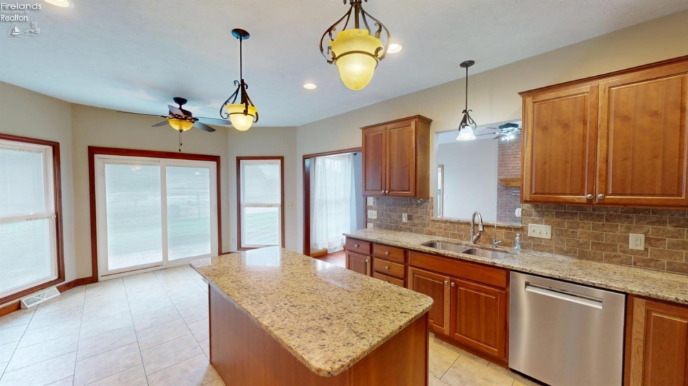 33 Ponds Side Drive, Fremont, 43420, 5 Bedroom Bedrooms, ,4 BathroomBathrooms,Residential,For Sale,Ponds Side,20263749