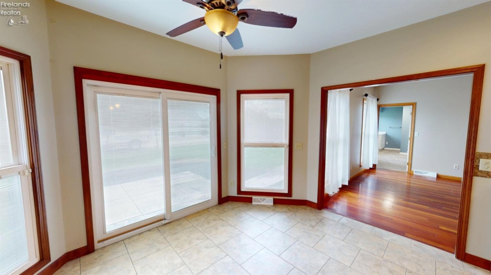 33 Ponds Side Drive, Fremont, 43420, 5 Bedroom Bedrooms, ,4 BathroomBathrooms,Residential,For Sale,Ponds Side,20263749