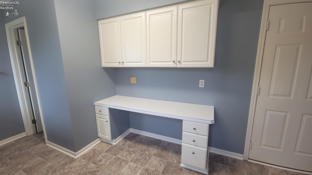 33 Ponds Side Drive, Fremont, 43420, 5 Bedroom Bedrooms, ,4 BathroomBathrooms,Residential,For Sale,Ponds Side,20263749