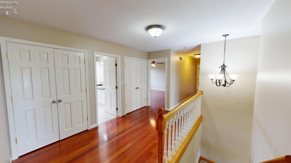 33 Ponds Side Drive, Fremont, 43420, 5 Bedroom Bedrooms, ,4 BathroomBathrooms,Residential,For Sale,Ponds Side,20263749