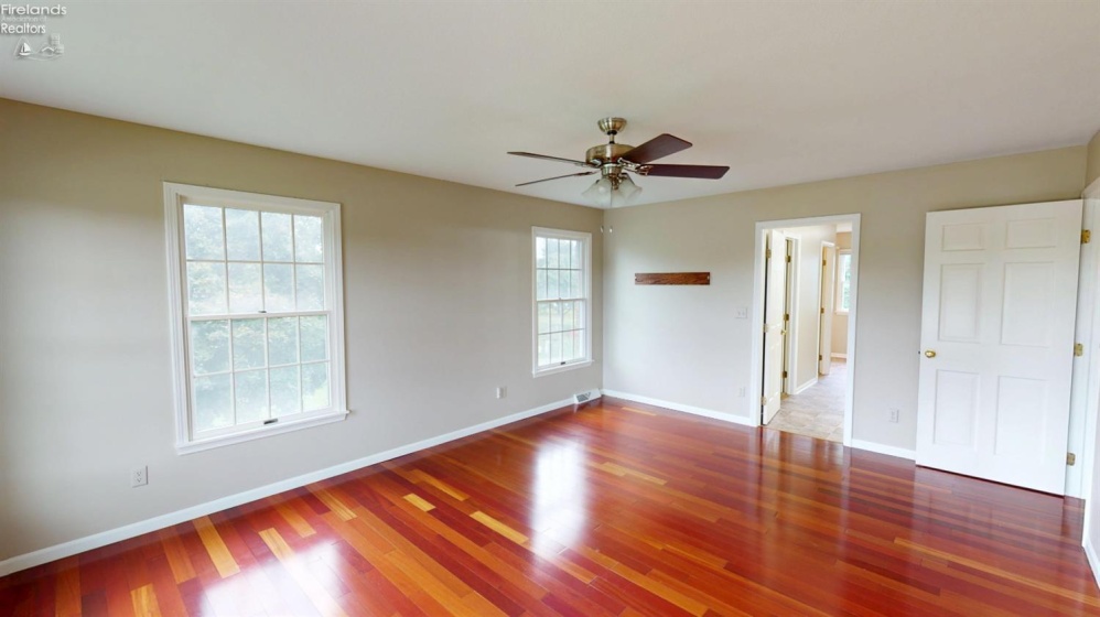 33 Ponds Side Drive, Fremont, 43420, 5 Bedroom Bedrooms, ,4 BathroomBathrooms,Residential,For Sale,Ponds Side,20263749