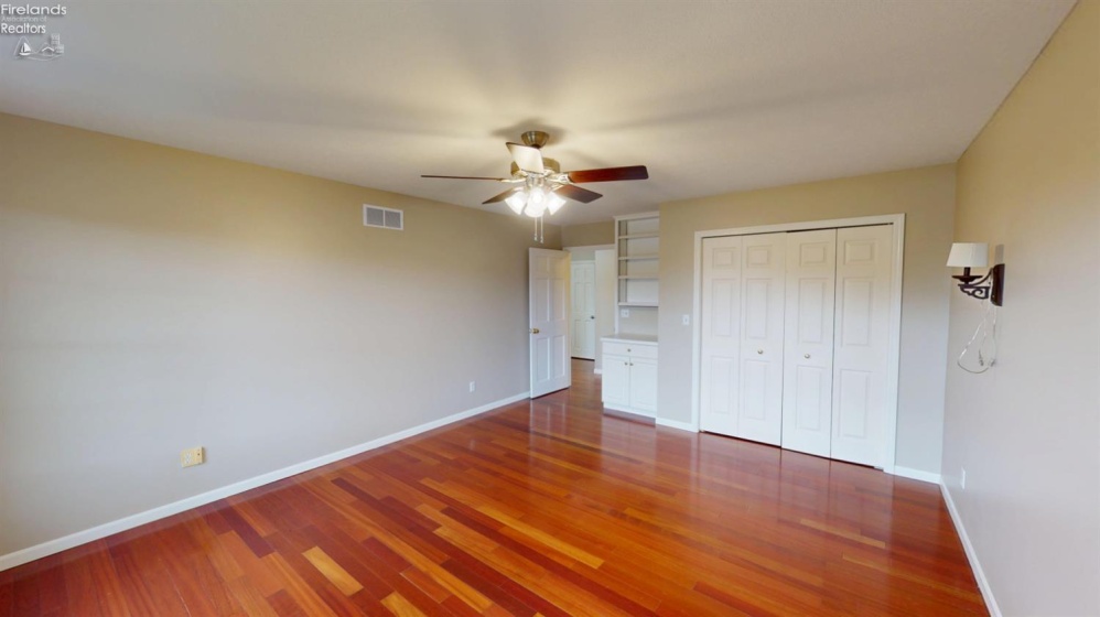 33 Ponds Side Drive, Fremont, 43420, 5 Bedroom Bedrooms, ,4 BathroomBathrooms,Residential,For Sale,Ponds Side,20263749