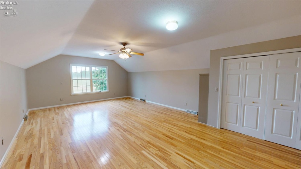 33 Ponds Side Drive, Fremont, 43420, 5 Bedroom Bedrooms, ,4 BathroomBathrooms,Residential,For Sale,Ponds Side,20263749