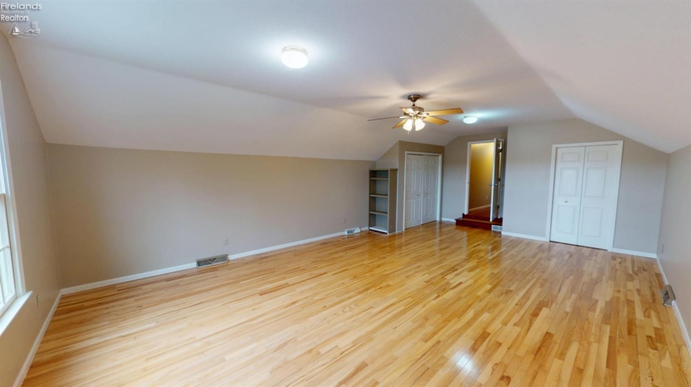 33 Ponds Side Drive, Fremont, 43420, 5 Bedroom Bedrooms, ,4 BathroomBathrooms,Residential,For Sale,Ponds Side,20263749