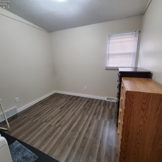 408 Ontario Street, Huron, 44839, 4 Bedroom Bedrooms, ,1 BathroomBathrooms,Residential,For Sale,Ontario,20263825