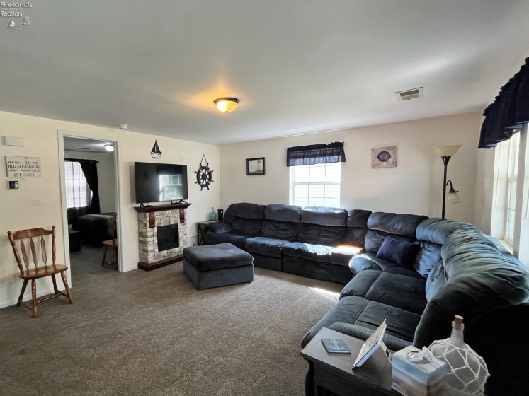 4972 Fremont Road, Port Clinton, 43452, 3 Bedroom Bedrooms, ,2 BathroomBathrooms,Residential,For Sale,Fremont,20263779