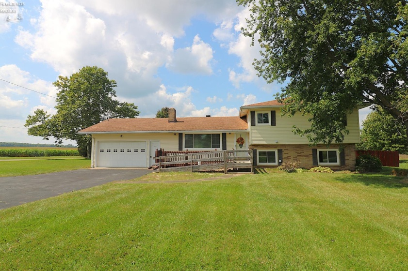 19 Greenwich Milan Town Line, North Fairfield, 44855, 4 Bedroom Bedrooms, ,2 BathroomBathrooms,Residential,For Sale,Greenwich Milan Town Line,20263706