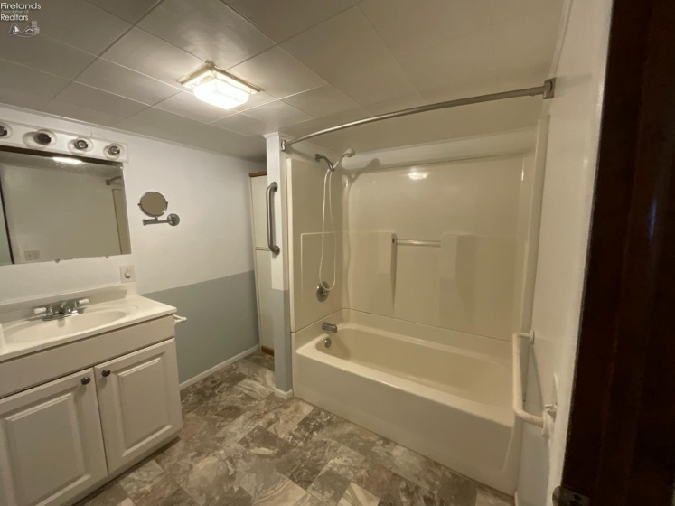 1379 County Road 16, New London, 44851, 3 Bedroom Bedrooms, ,1 BathroomBathrooms,Residential,For Sale,County Road 16,20263842