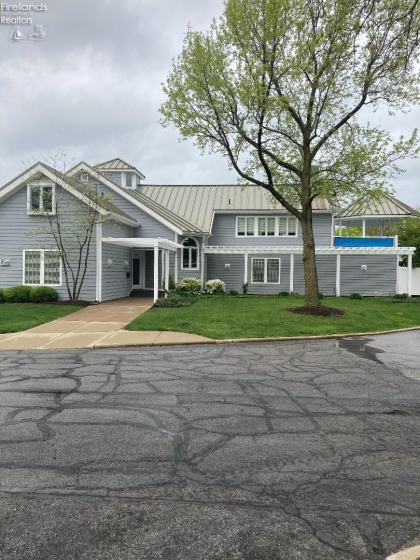 87 Marina Point, Sandusky, 44870, 3 Bedroom Bedrooms, ,2 BathroomBathrooms,Residential,For Sale,Marina Point,20263803