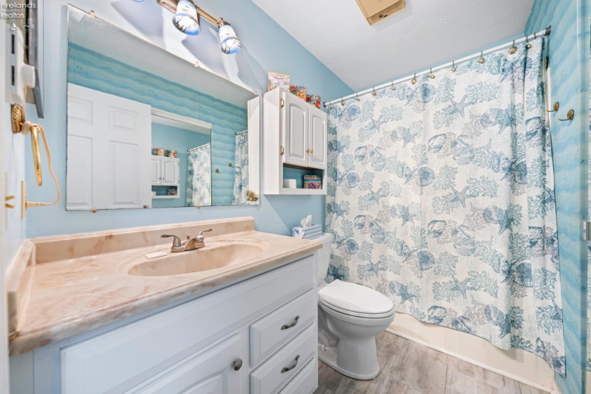 348 Toledo Avenue, Put-In-Bay, 43456, 1 Bedroom Bedrooms, ,1 BathroomBathrooms,Residential,For Sale,Toledo,20263791