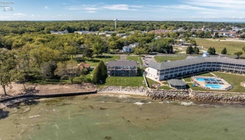 348 Toledo Avenue, Put-In-Bay, 43456, 1 Bedroom Bedrooms, ,1 BathroomBathrooms,Residential,For Sale,Toledo,20263791
