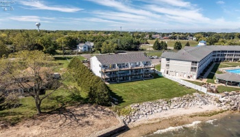 348 Toledo Avenue, Put-In-Bay, 43456, 1 Bedroom Bedrooms, ,1 BathroomBathrooms,Residential,For Sale,Toledo,20263791