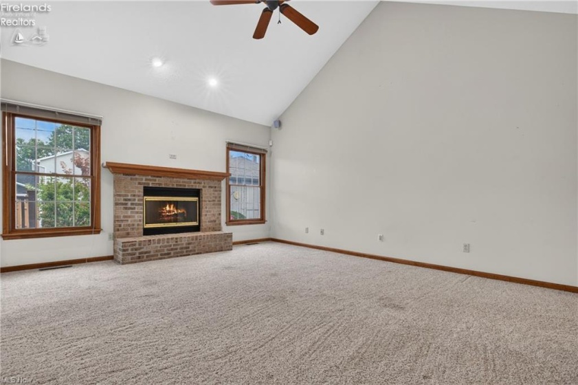 612 Bayberry Road, Lorain, 44053, 3 Bedroom Bedrooms, ,3 BathroomBathrooms,Residential,For Sale,Bayberry,20263834
