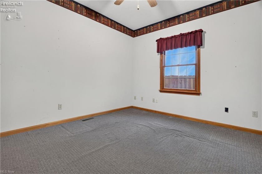 612 Bayberry Road, Lorain, 44053, 3 Bedroom Bedrooms, ,3 BathroomBathrooms,Residential,For Sale,Bayberry,20263834