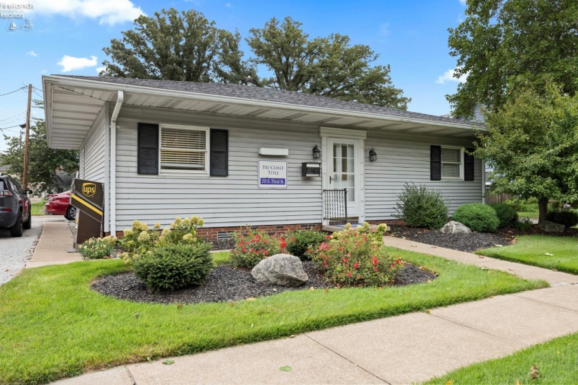 215 3rd Street, Port Clinton, 43452, ,Commercial,For Sale,3rd,20263830