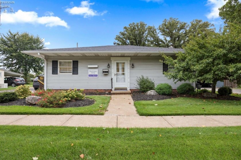 215 3rd Street, Port Clinton, 43452, ,Commercial,For Sale,3rd,20263830