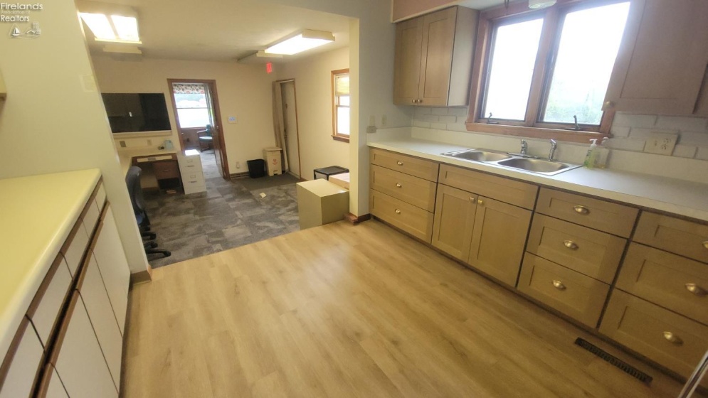 2539 Hayes Avenue, Fremont, 43420, ,Commercial,For Sale,Hayes,20263821