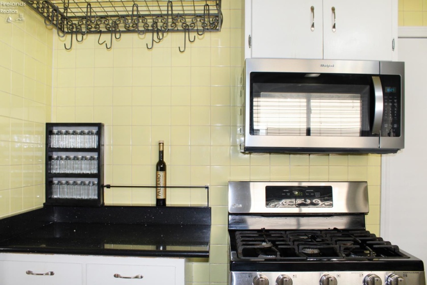 112 Hayes Avenue, Port Clinton, 43452, 3 Bedroom Bedrooms, ,2 BathroomBathrooms,Residential,For Sale,Hayes,20263763