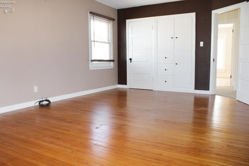 112 Hayes Avenue, Port Clinton, 43452, 3 Bedroom Bedrooms, ,2 BathroomBathrooms,Residential,For Sale,Hayes,20263763