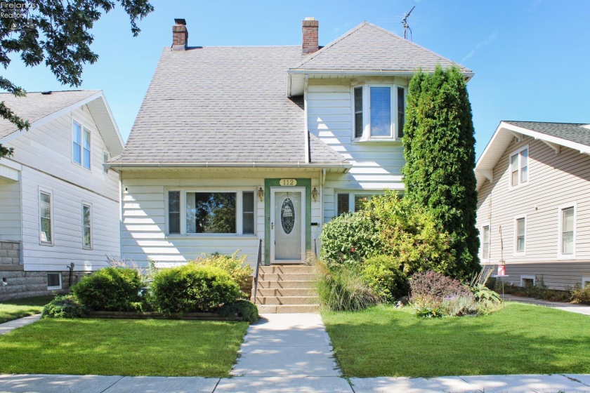 112 Hayes Avenue, Port Clinton, 43452, 3 Bedroom Bedrooms, ,2 BathroomBathrooms,Residential,For Sale,Hayes,20263763