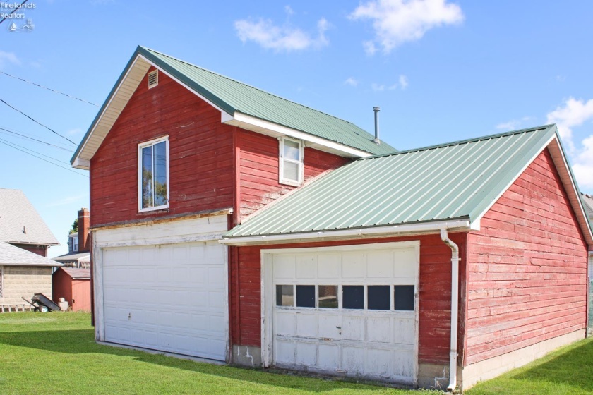 112 Hayes Avenue, Port Clinton, 43452, 3 Bedroom Bedrooms, ,2 BathroomBathrooms,Residential,For Sale,Hayes,20263763