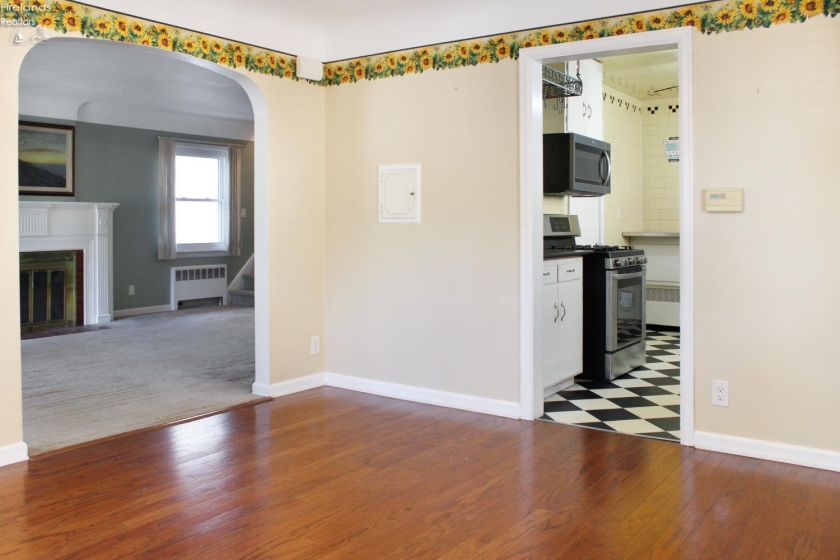 112 Hayes Avenue, Port Clinton, 43452, 3 Bedroom Bedrooms, ,2 BathroomBathrooms,Residential,For Sale,Hayes,20263763