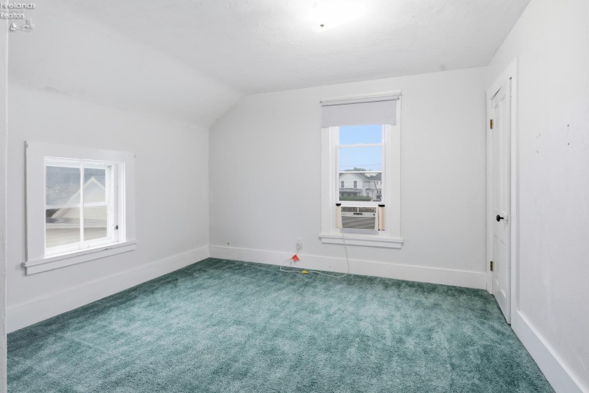 327 Jackson Street, Fremont, 43420, 2 Bedroom Bedrooms, ,1 BathroomBathrooms,Residential,For Sale,Jackson,20263767