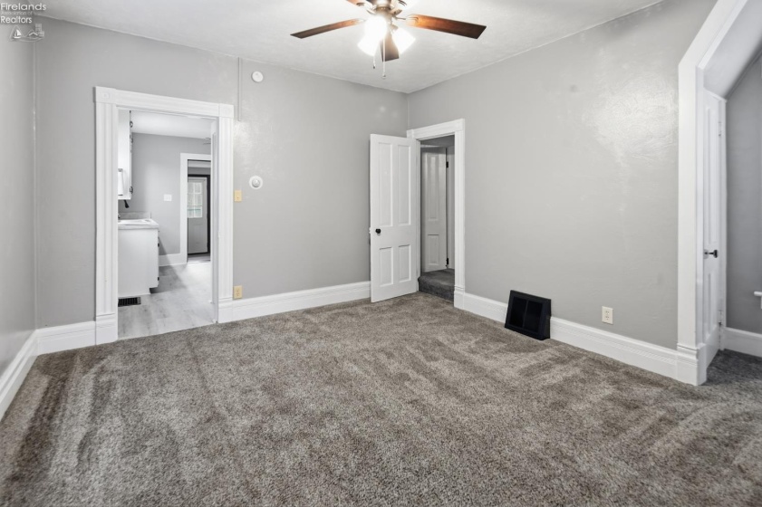 327 Jackson Street, Fremont, 43420, 2 Bedroom Bedrooms, ,1 BathroomBathrooms,Residential,For Sale,Jackson,20263767