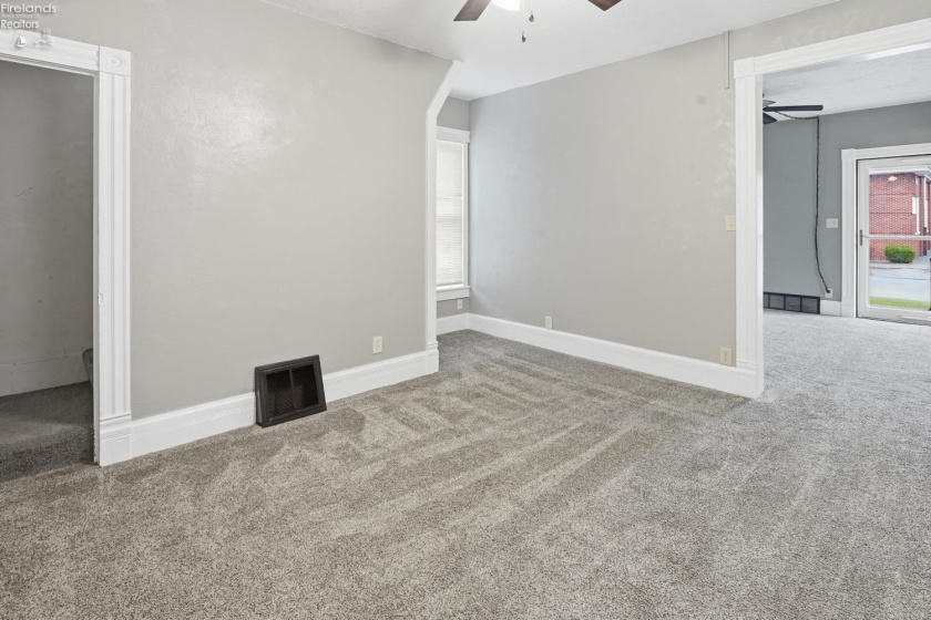327 Jackson Street, Fremont, 43420, 2 Bedroom Bedrooms, ,1 BathroomBathrooms,Residential,For Sale,Jackson,20263767