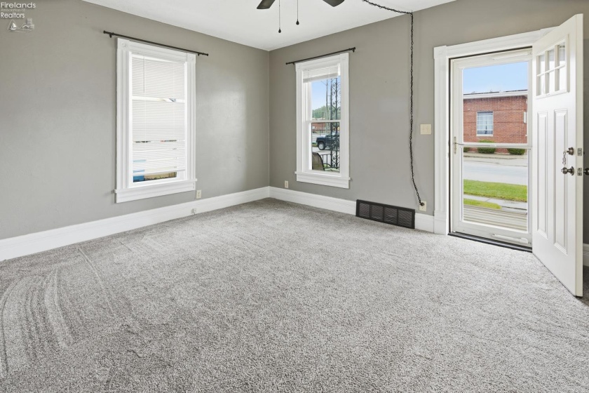 327 Jackson Street, Fremont, 43420, 2 Bedroom Bedrooms, ,1 BathroomBathrooms,Residential,For Sale,Jackson,20263767
