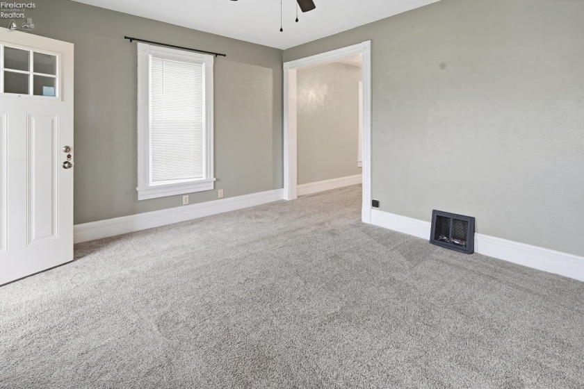 327 Jackson Street, Fremont, 43420, 2 Bedroom Bedrooms, ,1 BathroomBathrooms,Residential,For Sale,Jackson,20263767