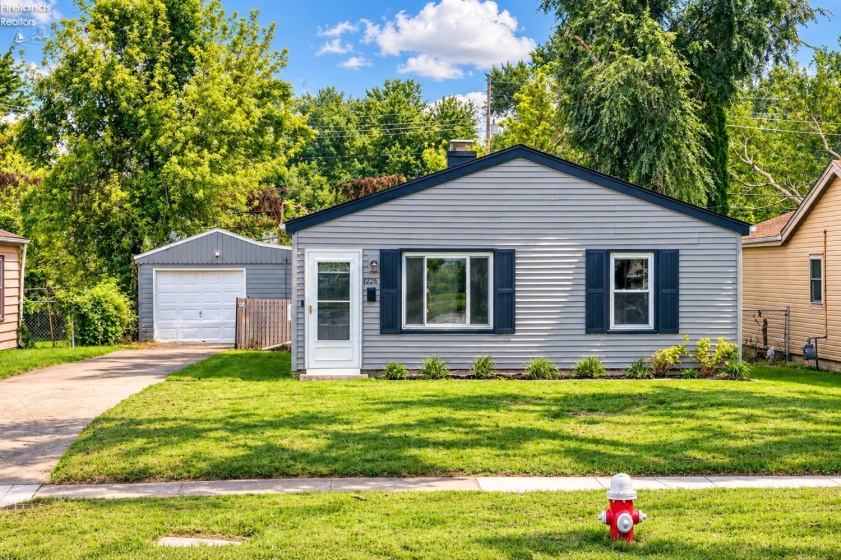 1226 Larchmont, Sandusky, 44870, 3 Bedroom Bedrooms, ,1 BathroomBathrooms,Residential,For Sale,Larchmont,20263630