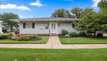215 3rd Street, Port Clinton, 43452, 2 Bedroom Bedrooms, ,2 BathroomBathrooms,Residential,For Sale,3rd,20263828