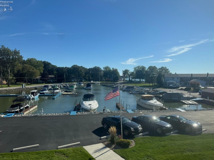 2188 Carriage Lane, Port Clinton, 43452, 2 Bedroom Bedrooms, ,2 BathroomBathrooms,Residential,For Sale,Carriage,20263829