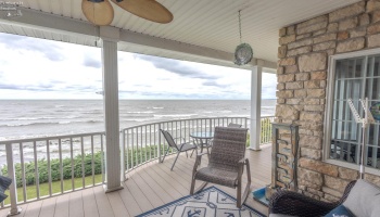 2804 Whispering Shores Drive, Vermilion, 44089, 2 Bedroom Bedrooms, ,2 BathroomBathrooms,Residential,For Sale,Whispering Shores,20263837