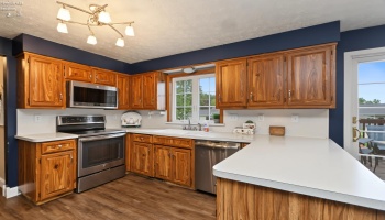 602 Linden Lane, Willard, 44890, 4 Bedroom Bedrooms, ,3 BathroomBathrooms,Residential,For Sale,Linden,20263847