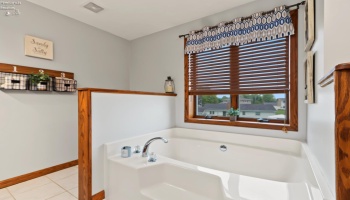 602 Linden Lane, Willard, 44890, 4 Bedroom Bedrooms, ,3 BathroomBathrooms,Residential,For Sale,Linden,20263847