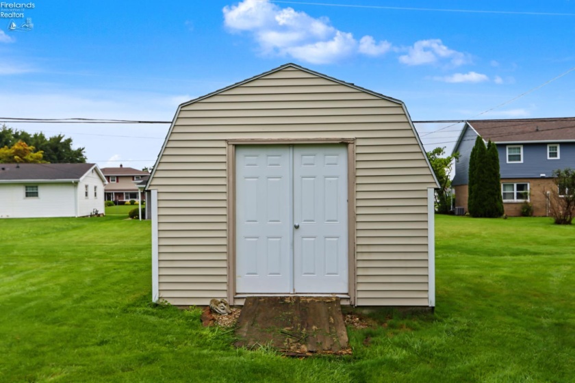 602 Linden Lane, Willard, 44890, 4 Bedroom Bedrooms, ,3 BathroomBathrooms,Residential,For Sale,Linden,20263847
