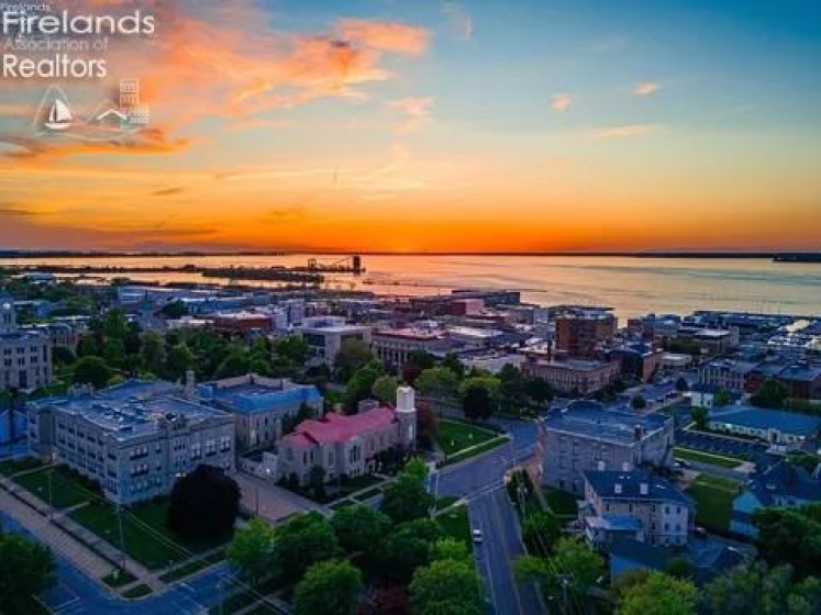 532 Hancock Street, Sandusky, 44870, 4 Bedroom Bedrooms, ,1 BathroomBathrooms,Residential,For Sale,Hancock,20263857