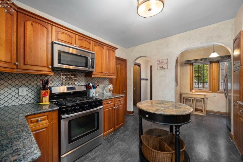 240 Water Street, Oak Harbor, 43449, 3 Bedroom Bedrooms, ,3 BathroomBathrooms,Residential,For Sale,Water,20263741