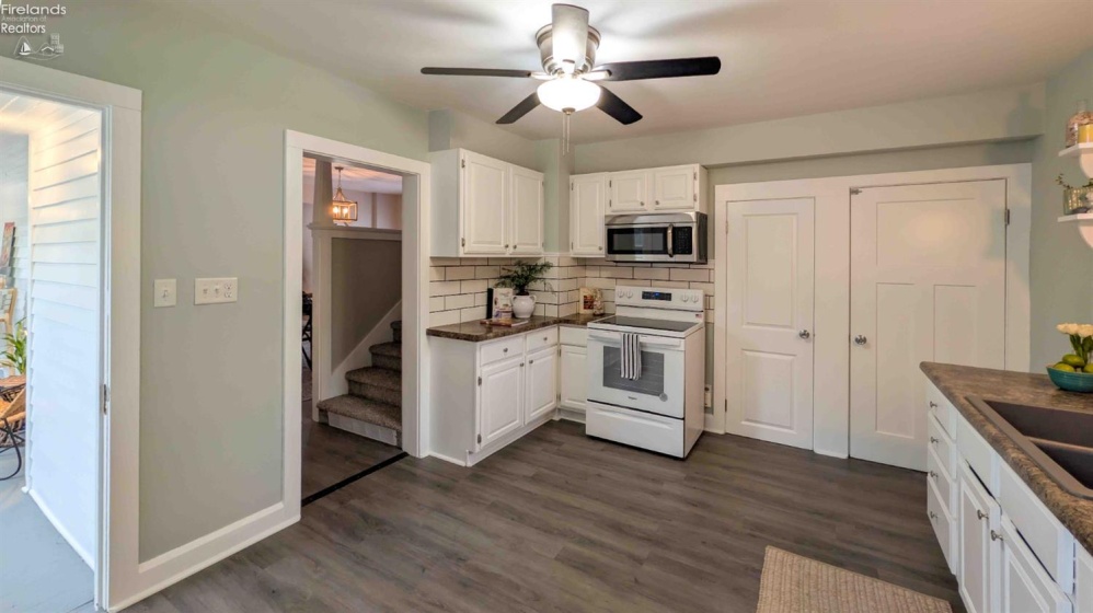 909 Main Street, Huron, 44839, 3 Bedroom Bedrooms, ,2 BathroomBathrooms,Residential,For Sale,Main,20263792