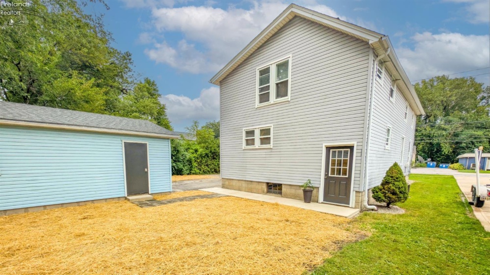 909 Main Street, Huron, 44839, 3 Bedroom Bedrooms, ,2 BathroomBathrooms,Residential,For Sale,Main,20263792