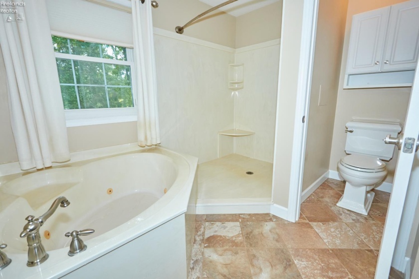 304 Riverside, Huron, 44839, 3 Bedroom Bedrooms, ,4 BathroomBathrooms,Residential,For Sale,Riverside,20263802
