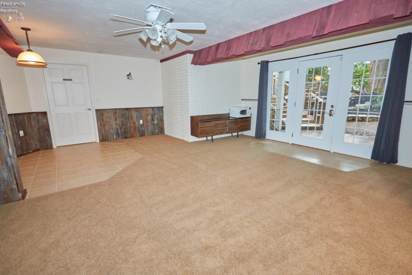304 Riverside, Huron, 44839, 3 Bedroom Bedrooms, ,4 BathroomBathrooms,Residential,For Sale,Riverside,20263802