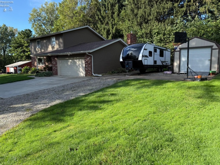 4006 Cleveland Road West., Huron, 44839, 4 Bedroom Bedrooms, ,3 BathroomBathrooms,Residential,For Sale,Cleveland Road West.,20263858